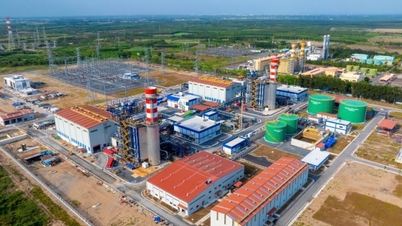 Vietnam's first LNG power plant complex inaugurated.