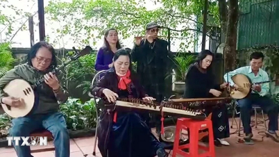 Quang Tri: Διατηρώντας την ουσία του λαϊκού τραγουδιού Le Thuy - του λαϊκού τραγουδιού της πατρίδας μας.
