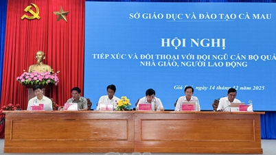 Konferenz zum Austausch und Dialog mit Verwaltungsangestellten, Lehrern und Mitarbeitern.