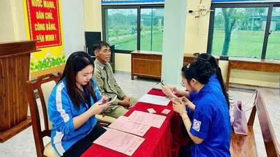 Memperkenalkan ekosistem transformasi digital yang komprehensif di peringkat wad dan komun.