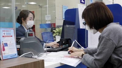 연말 최고점에 달하면서 금리가 소폭 상승했습니다.