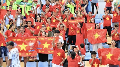 Футбол SEA Games 33, Жінки В'єтнаму 1-0 Жінки Індонезії: Біч Туї успішно реалізує пенальті.