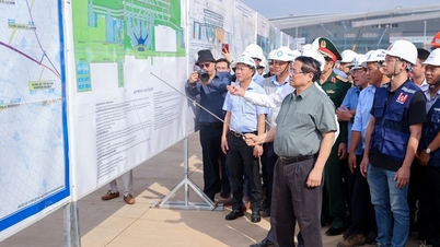 Прем'єр-міністр: Аеропорт Лонг Тхань прийме свій перший офіційний рейс 19 грудня.