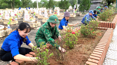 យុវជននៃកងកម្លាំងការពារព្រំដែនកំពុងអនុវត្តកម្មវិធី «អ្នកស្ម័គ្រចិត្តរដូវរងា» និង «អ្នកស្ម័គ្រចិត្តនិទាឃរដូវ»។