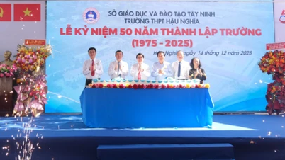 Liceul Hau Nghia sărbătorește 50 de ani de înființare și dezvoltare.