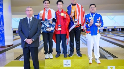 On December 13th, at the 33rd SEA Games, the Vietnamese sports delegation won 5 more gold medals.