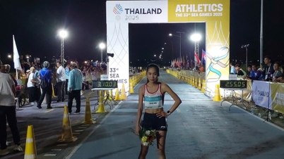 Echipa vietnameză de atletism câștigă 2 medalii de bronz la probele de distanță lungă.