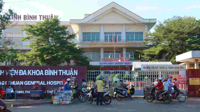 লাম ডং: রুটি খাওয়ার পর ৩০ জনকে খাদ্যে বিষক্রিয়ার সন্দেহ।