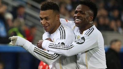 Mbappe shines, Real Madrid temporarily overcomes crisis.