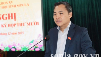 A Son La tartomány nemzetgyűlési képviselőinek küldöttsége találkozott a választókkal Muong Coi községben.