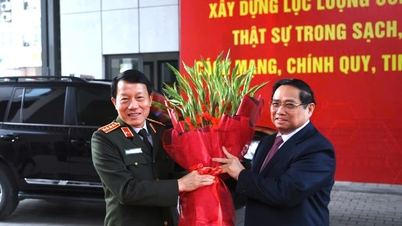 Ο Πρωθυπουργός Φαμ Μινχ Τσινχ παρευρίσκεται στο 81ο Εθνικό Συνέδριο Αστυνομίας.