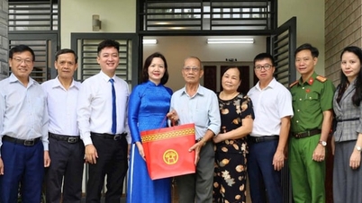 A Frente Patriótica Tung Thien constrói uma forte rede de segurança social.