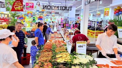 Businesses are proactively stimulating demand and boosting consumer spending at the end of the year.