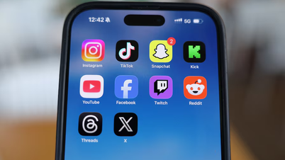 Australia bans social media, young people are flocking to unfamiliar apps.