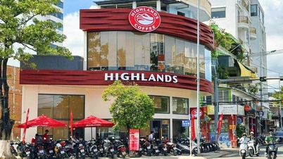 Highlands Coffee نے 850 بلین VND سے زیادہ کے منافع کی اطلاع دی ہے، لیکن کیا یہ غیر ملکی سرمایہ کاروں کے "ہتھے چڑھ گیا ہے"؟