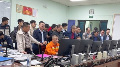 Prosjektet for å øke kapasiteten til Hoa Binh 500 kV transformatorstasjon har blitt energisert.