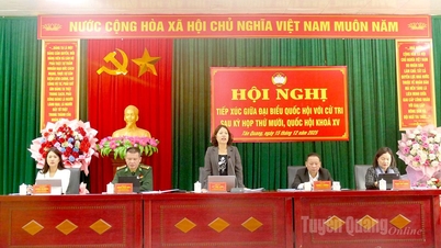 គណៈប្រតិភូ​រដ្ឋសភា​នីតិកាល​ទី ១៥ នៃ​ខេត្ត​បាន​ជួប​ជាមួយ​អ្នកបោះឆ្នោត​នៅ​ឃុំ​តឹនក្វាង។