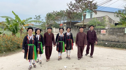 Ti, kteří zachovávají a revitalizují Soọng cô