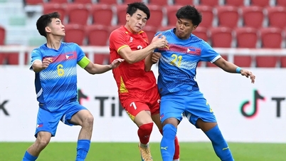 Vietnam U22 0-0 Fülöp-szigetek U22 (Első félidő): Dinh Bac energikusan játszik.