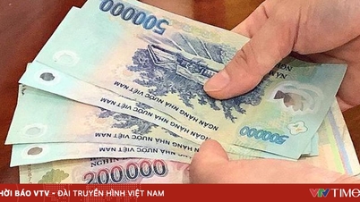 Ücret ve ödenek sisteminde erken düzenlemeler yapılmasını, temel ücretin artırılmasının değerlendirilmesini ve konut desteği politikalarının genişletilmesini öneriyoruz.