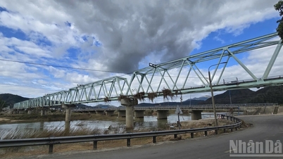 وقتی «دریای آب» خانه‌ها را زیر آب برد، تمام آثار مدارس را پاک کرد و...