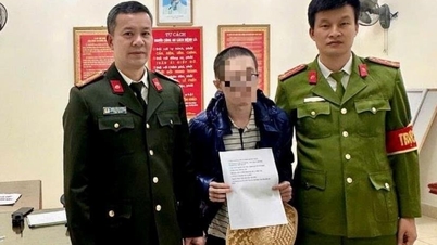 យុវជនម្នាក់មកពីទីក្រុងហូជីមិញ ដែលបានមកទីក្រុងហៃផុងដើម្បីរកការងារធ្វើ បានវង្វេងផ្លូវ។