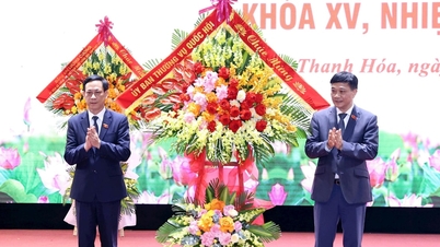 អនុប្រធានរដ្ឋសភា លោក Vu Hong Thanh បានចូលរួមកិច្ចប្រជុំជាមួយតំណាងរដ្ឋសភាជំនាន់ៗមកពីខេត្ត Thanh Hoa។