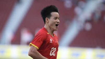 SEA Games 33 サッカー: ベトナム U23 2-0 フィリピン U23: 最後の瞬間の猛攻で決勝進出を決める。