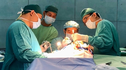 بعد اكتشاف تشوه في شكل الرأس، تلقى طفل يبلغ من العمر 4 أشهر تدخلاً طبياً في الوقت المناسب لعلاج تشوه الجمجمة.