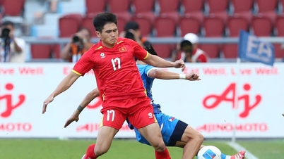 Vietnam U22 erreicht das Finale der 33. Südostasienspiele: Phi Hoang glänzt.
