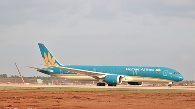 Τα δύο μεγαλύτερα αεροσκάφη του Βιετνάμ προσγειώθηκαν και απογειώθηκαν με επιτυχία για πρώτη φορά στο αεροδρόμιο Long Thanh.