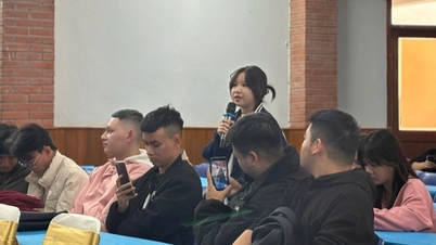 Studenter vid Hanoi Tourism College har ännu inte fått den andra delen av A80-ersättningen.