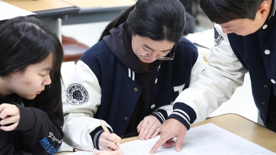 Propostas para abolir o exame de admissão à universidade na Coreia do Sul, visando reduzir a pressão dos exames.