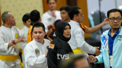 A malajziai Pencak Silat csapata, mivel igazságtalanul alulmaradt Thaiföldtől, üldözőbe vette és megtámadta a játékvezetőt.