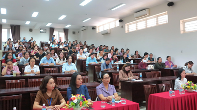 Training in skills and professional practices for women's association work for 130 trainees.