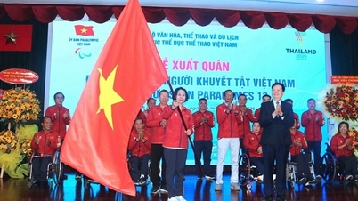 A equipe paralímpica vietnamita parte para participar dos 13º Jogos Paraolímpicos da ASEAN.