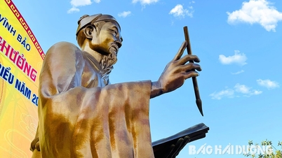 Bilim insanı Nguyen Binh Khiem'in nesiller boyu aktarılan mirası