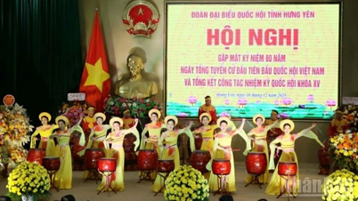 អនុប្រធានរដ្ឋសភា លោក ង្វៀន ខាក ឌិញ បានអញ្ជើញចូលរួមពិធីរំលឹកខួបលើកទី ៨០ នៃការបោះឆ្នោតសកលលើកដំបូង ដើម្បីជ្រើសរើសរដ្ឋសភាវៀតណាម នៅខេត្តហ៊ុងអៀន។