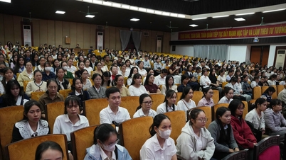 גיוס מורים: הואה טרם גייסה מספיק מורים לרמות גן חובה, בית ספר יסודי ותיכון.