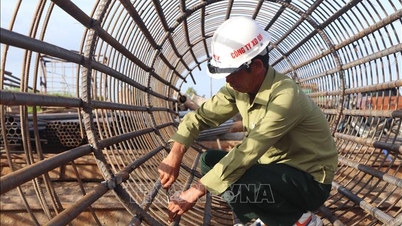 Tinjau dan pantau projek lebuh raya Ca Mau – Dat Mui.