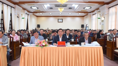 ការអនុវត្តសេចក្តីសម្រេចរបស់សមាជបក្សលើកទី១៧ បង្កើតជាជំហានដ៏សំខាន់មួយសម្រាប់ទីក្រុងហ្វេក្នុងដំណាក់កាល២០២៥ - ២០៣០។