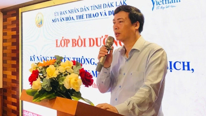 Dak Lak province is fostering communication skills and promoting tourism and destinations on social media.