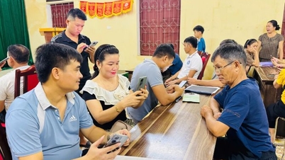 Transformasi digital di Muong Lat: Penggerak untuk meningkatkan kecekapan sistem kerajaan dua peringkat.