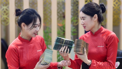 ในเมื่อมีสภาพคล่องเหลือเฟือ ทำไมธนาคารต่างๆ จึงยังคงเร่งขึ้นอัตราดอกเบี้ย?