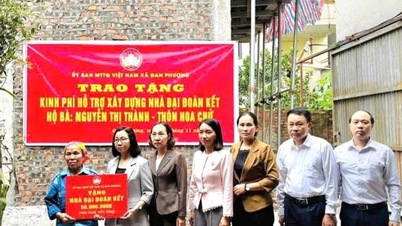 The Vietnam Fatherland Front Committee of Dan Phuong commune has done a good job in implementing social welfare.