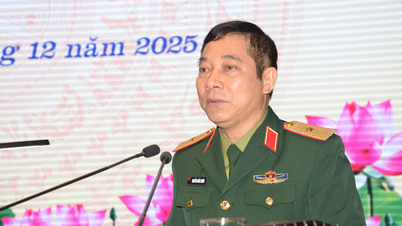 Komando Ibu Kota Hanoi meninjau pelajaran yang dipetik dari pekerjaan manajemen ideologi dan disiplin pada tahun 2025.