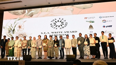 Dois escritores vietnamitas recebem o Prêmio de Literatura do Sudeste Asiático 2024-2025.