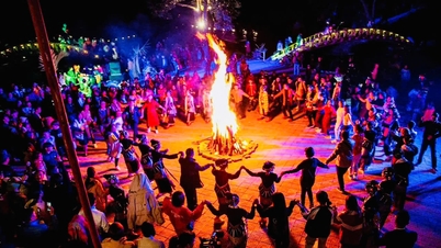 នៅក្នុងខែធ្នូ ឃុំឃុនហាបានរៀបចំពិធីបុណ្យវប្បធម៌របស់ជនជាតិលូ។