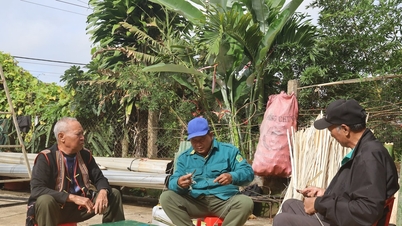 រក្សា​មុខរបរ​ត្បាញ​កន្ត្រក​ឲ្យ​នៅរស់រវើក​ក្នុង​របៀបរស់នៅ​ទំនើប​របស់​ភូមិ​ប៊ូសៀរ។