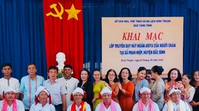 ភ្លេង​សូត្រ​ធម៌​របស់​ជនជាតិ​ចាម​នឹង​បន្លឺ​ឡើង​ជា​រៀង​រហូត។